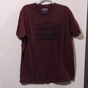 Levi's Men's Maroon Graphic T-Shirt